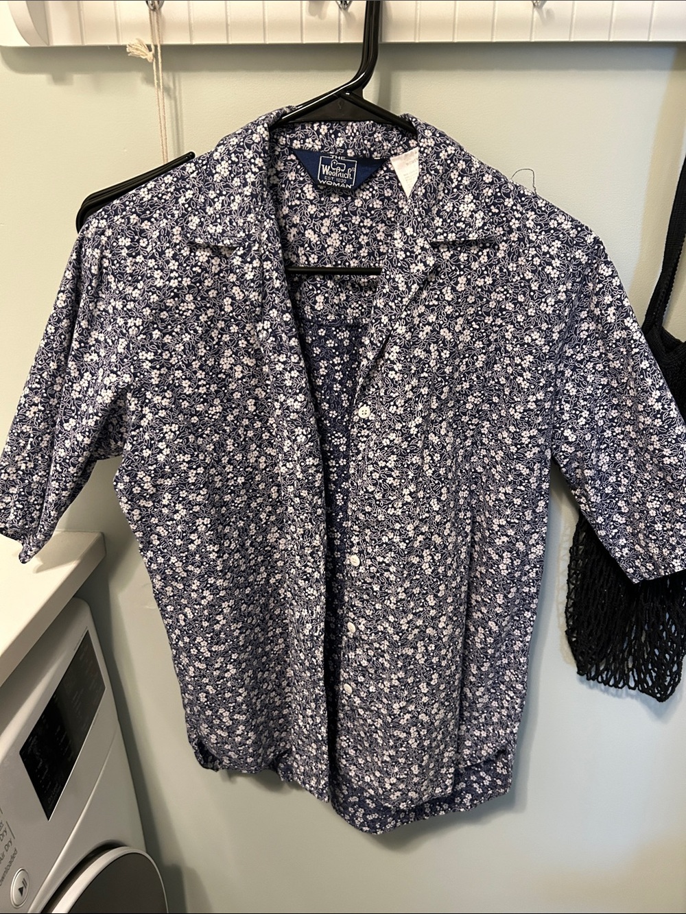 The Woolrich Short-Sleeve Floral Print Button-Up Shirt - Navy